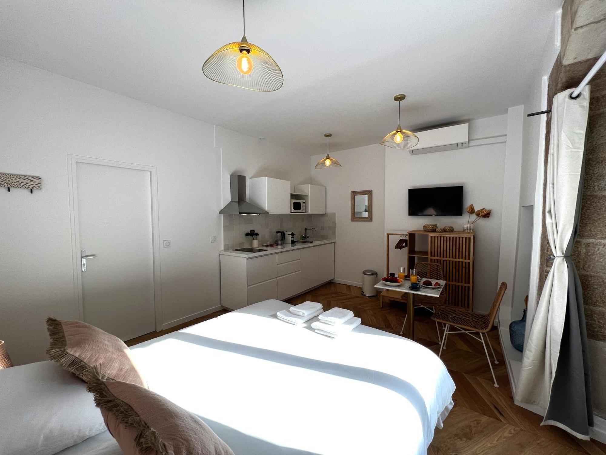 Le Comte - Heart Of Dijon - With Ac Apartment Exterior photo